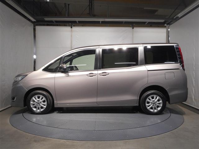 ノア Ｇ　４ＷＤ　メモリーナビ　バックカメラ　衝突被害軽減システム　ＥＴＣ　両側電動スライド　ＬＥＤヘッドランプ　ウオークスルー　乗車定員８人　３列シート　アイドリングストップ（5枚目）