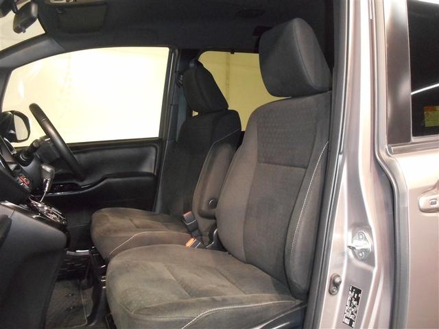 ノア Ｇ　４ＷＤ　メモリーナビ　バックカメラ　衝突被害軽減システム　ＥＴＣ　両側電動スライド　ＬＥＤヘッドランプ　ウオークスルー　乗車定員８人　３列シート　アイドリングストップ（7枚目）