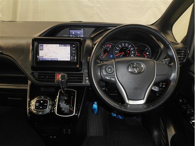 ノア Ｇ　４ＷＤ　メモリーナビ　バックカメラ　衝突被害軽減システム　ＥＴＣ　両側電動スライド　ＬＥＤヘッドランプ　ウオークスルー　乗車定員８人　３列シート　アイドリングストップ（12枚目）