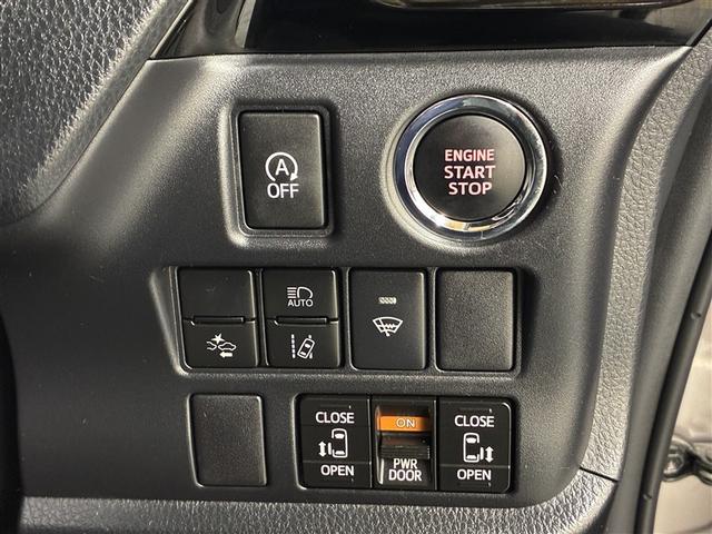 ノア Ｇ　４ＷＤ　メモリーナビ　バックカメラ　衝突被害軽減システム　ＥＴＣ　両側電動スライド　ＬＥＤヘッドランプ　ウオークスルー　乗車定員８人　３列シート　アイドリングストップ（20枚目）