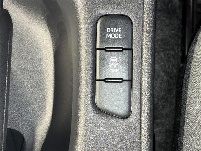 ヤリス Ｘ　４ＷＤ　メモリーナビ　ミュージックプレイヤー接続可　バックカメラ　衝突被害軽減システム　ＥＴＣ（22枚目）