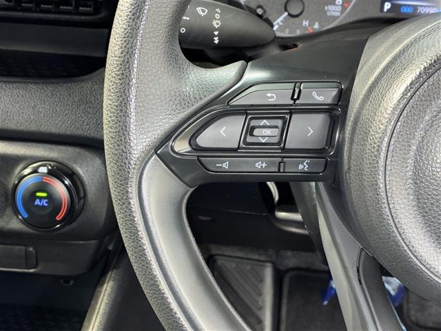 ヤリス Ｘ　４ＷＤ　メモリーナビ　ミュージックプレイヤー接続可　バックカメラ　衝突被害軽減システム　ＥＴＣ（24枚目）