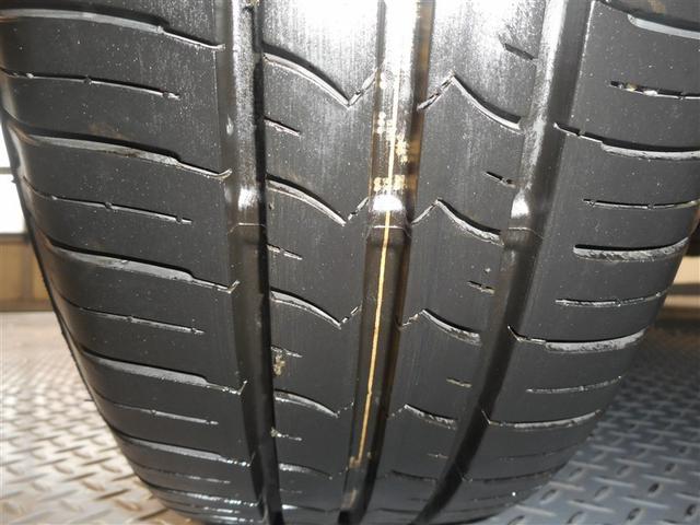 ヤリス Ｘ　４ＷＤ　メモリーナビ　ミュージックプレイヤー接続可　バックカメラ　衝突被害軽減システム　ＥＴＣ（28枚目）