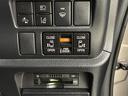 Ｇ　４ＷＤ　メモリーナビ　バックカメラ　衝突被害軽減システム　ＥＴＣ　両側電動スライド　ＬＥＤヘッドランプ　ウオークスルー　乗車定員８人　３列シート　アイドリングストップ（27枚目）