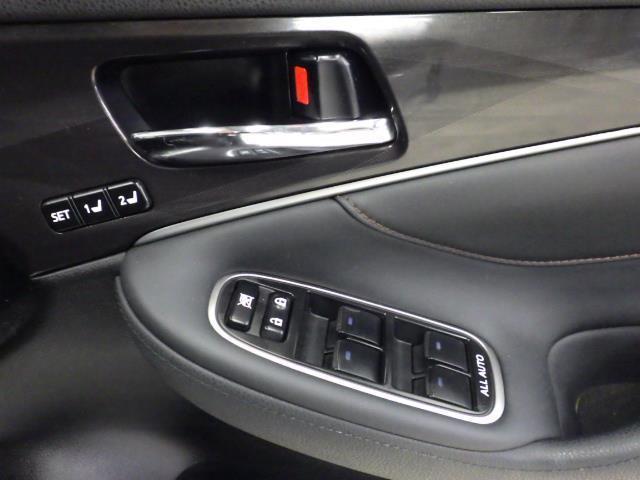 �h�A�X�C�b�`���