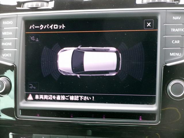 ゴルフＲ ベースグレード　４ＷＤ　６速マニュアル車　パークパイロット　シートヒーター　ディスプレイオーディオ　バックカメラ　ドラレコ　本革＆パワーシート　エンジンスターター　Ｒ仕様シート　純正アルミ　スペアキー（16枚目）