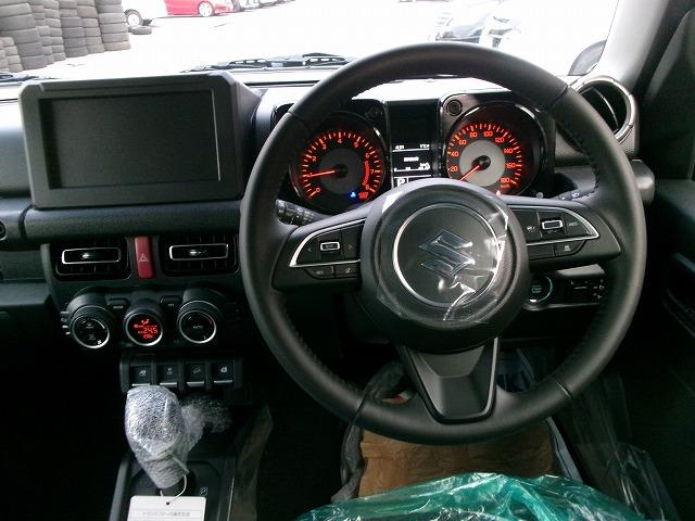 ジムニーノマド FC 4WD ワンオーナー アイドリングストップ 障害物センサー プッシュスタート レーンキープ 前席シートヒーター スマートキーレス スペアキー(7枚目)