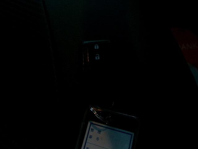 ジムニーシエラ JC 4WD フルセグTV&ナビ&Bluetoothオーディオ&バックカメラ ドラレコ ルーフキャリア 純正アルミ プッシュスタート スマートキーレス 消灯軽減ブレーキ レーンキープ(26枚目)