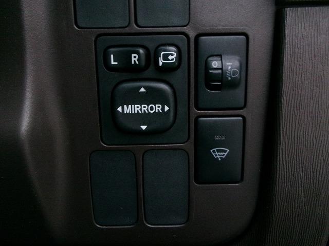 パッソ Ｘ　Ｌパッケージ　４ＷＤ　ナビ＆ＴＶ＆Ｂｌｕｅｔｏｏｔｈオーディオ＆バックカメラ　ワイパーデアイサー　障害物センサー　　キーフリーシステム　エンジンスターター　バイザー（11枚目）