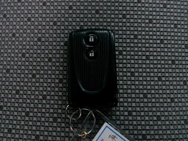 パッソ Ｘ　Ｌパッケージ　４ＷＤ　ナビ＆ＴＶ＆Ｂｌｕｅｔｏｏｔｈオーディオ＆バックカメラ　ワイパーデアイサー　障害物センサー　　キーフリーシステム　エンジンスターター　バイザー（23枚目）