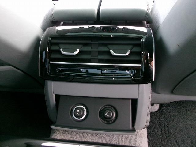 Ａ８ ５５ＴＦＳＩクワトロ　ハイブリッド　４ＷＤ　サンルーフ　本革シート　アラウンドビューモニター　インタークーラーターボ　全席シートヒーター＆パワーシート　ナビＴＶ　レーダー　ドラレコ　Ｐバックドア　ＥＴＣ　イージークローザー（29枚目）