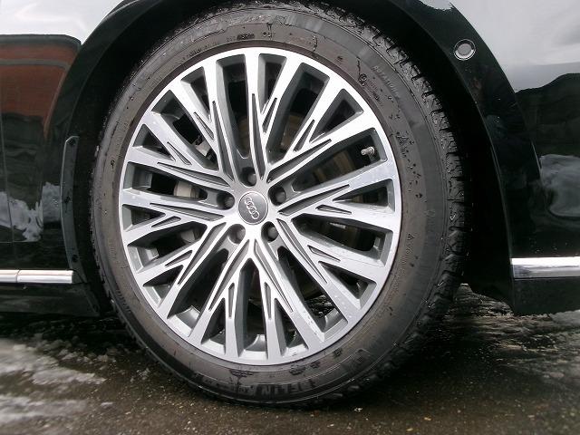 Ａ８ ５５ＴＦＳＩクワトロ　ハイブリッド　４ＷＤ　サンルーフ　本革シート　アラウンドビューモニター　インタークーラーターボ　全席シートヒーター＆パワーシート　ナビＴＶ　レーダー　ドラレコ　Ｐバックドア　ＥＴＣ　イージークローザー（39枚目）