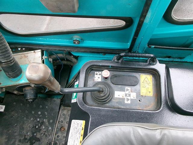 日本 　ＲＡ５０１　４ＷＤ　ショベル　３０９４ｈｏｕｒ　０．５サイズバケット　ヒーター　キャビン　前後ＬＥＤ作業灯（9枚目）