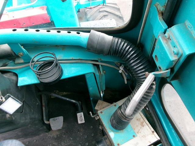 日本 　ＲＡ５０１　４ＷＤ　ショベル　３０９４ｈｏｕｒ　０．５サイズバケット　ヒーター　キャビン　前後ＬＥＤ作業灯（11枚目）