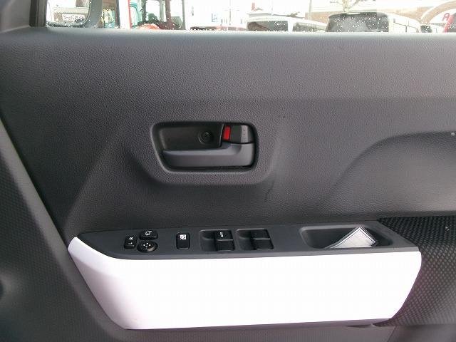 ハスラー Ｘ　４ＷＤ　ワンセグＴＶ＆ナビ＆バックカメラ　プッシュスタート　スマートキー　レーダー　ミラーヒーター　シートヒーター　純正バイザー　横滑り防止（11枚目）