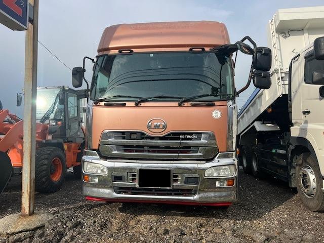 クオン 増t冷蔵冷凍車 エアサス LKG―CD5ZA ハイルーフ エスコット バックモニター ETC 走行不明 パワーステアリング パワーウィンドウ エアコン(3枚目)