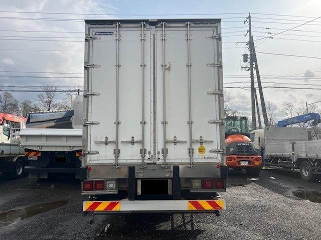 クオン 増t冷蔵冷凍車 エアサス LKG―CD5ZA ハイルーフ エスコット バックモニター ETC 走行不明 パワーステアリング パワーウィンドウ エアコン(7枚目)