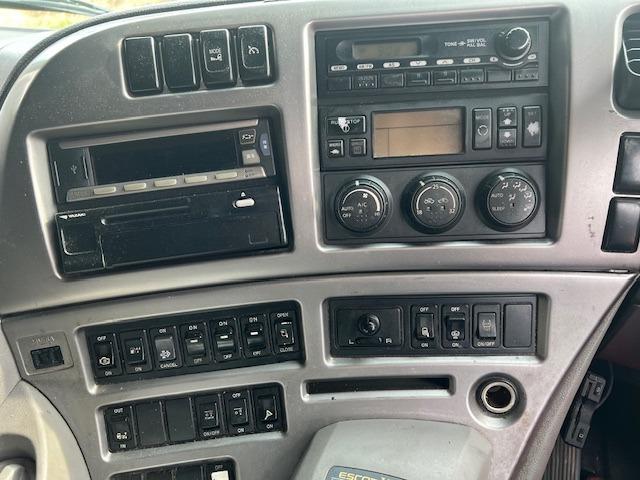 クオン 増t冷蔵冷凍車 エアサス LKG―CD5ZA ハイルーフ エスコット バックモニター ETC 走行不明 パワーステアリング パワーウィンドウ エアコン(33枚目)