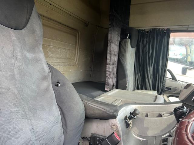 クオン 増t冷蔵冷凍車 エアサス LKG―CD5ZA ハイルーフ エスコット バックモニター ETC 走行不明 パワーステアリング パワーウィンドウ エアコン(42枚目)