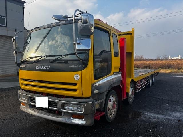 ギガ 　セルフ　ラジコン　重機運搬車　４段クレーンフックイン　ユニックＵＲＡ５０４Ｈ　エンジン６ＷＡ１　ウインチ付　ＫＣ－ＣＹＨ５０Ｗ２　６９５６５５ｋｍ　検Ｒ７年１２月　エアコン　Ｆ７　４軸低床（2枚目）