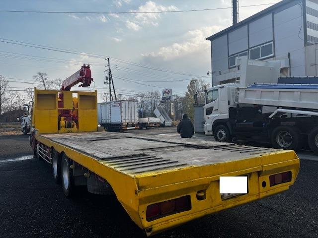 ギガ 　セルフ　ラジコン　重機運搬車　４段クレーンフックイン　ユニックＵＲＡ５０４Ｈ　エンジン６ＷＡ１　ウインチ付　ＫＣ－ＣＹＨ５０Ｗ２　６９５６５５ｋｍ　検Ｒ７年１２月　エアコン　Ｆ７　４軸低床（16枚目）