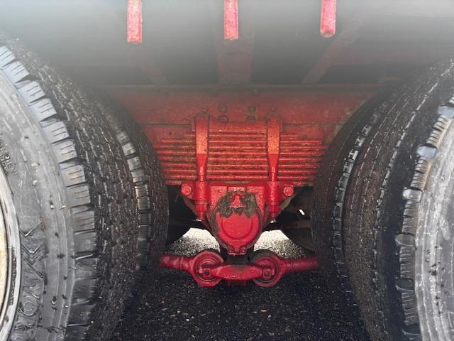 ギガ 　セルフ　ラジコン　重機運搬車　４段クレーンフックイン　ユニックＵＲＡ５０４Ｈ　エンジン６ＷＡ１　ウインチ付　ＫＣ－ＣＹＨ５０Ｗ２　６９５６５５ｋｍ　検Ｒ７年１２月　エアコン　Ｆ７　４軸低床（18枚目）