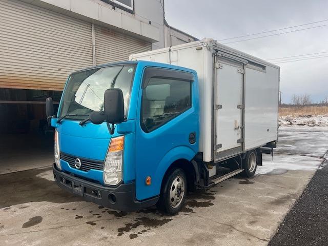 アトラストラック 　保冷バン　切替４ＷＤ　床キーストン　左サイドドア付　箱内寸　長３２００幅１６４０高１６００　Ｆ５　ＡＣ　キーレス　バックモニター　ドラレコ　ＳＤＧ－ＳＺ５Ｆ２４　１４３００５ｋｍ（4枚目）