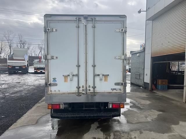 アトラストラック 　保冷バン　切替４ＷＤ　床キーストン　左サイドドア付　箱内寸　長３２００幅１６４０高１６００　Ｆ５　ＡＣ　キーレス　バックモニター　ドラレコ　ＳＤＧ－ＳＺ５Ｆ２４　１４３００５ｋｍ（5枚目）