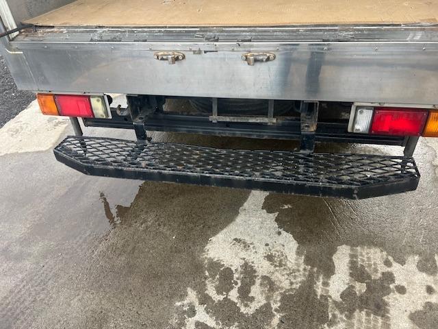 アトラストラック 　保冷バン　切替４ＷＤ　床キーストン　左サイドドア付　箱内寸　長３２００幅１６４０高１６００　Ｆ５　ＡＣ　キーレス　バックモニター　ドラレコ　ＳＤＧ－ＳＺ５Ｆ２４　１４３００５ｋｍ（12枚目）