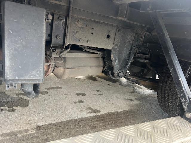 アトラストラック 　保冷バン　切替４ＷＤ　床キーストン　左サイドドア付　箱内寸　長３２００幅１６４０高１６００　Ｆ５　ＡＣ　キーレス　バックモニター　ドラレコ　ＳＤＧ－ＳＺ５Ｆ２４　１４３００５ｋｍ（22枚目）