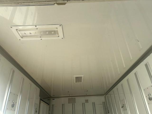 アトラストラック 　保冷バン　切替４ＷＤ　床キーストン　左サイドドア付　箱内寸　長３２００幅１６４０高１６００　Ｆ５　ＡＣ　キーレス　バックモニター　ドラレコ　ＳＤＧ－ＳＺ５Ｆ２４　１４３００５ｋｍ（45枚目）