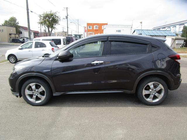 ヴェゼル ハイブリッドＸ・Ｌパッケージ　４ＷＤ　純正メモリーナビ地デジ　３段切替バックカメラ　ブルートゥース電話音楽　ＤＶＤ再生　ＳＤ録音再生　ステアスイッチ　衝突被害軽減ブレーキ　クルーズコントロール　スマートキー＆プッシュスタート（5枚目）