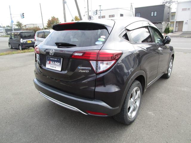 ヴェゼル ハイブリッドＸ・Ｌパッケージ　４ＷＤ　純正メモリーナビ地デジ　３段切替バックカメラ　ブルートゥース電話音楽　ＤＶＤ再生　ＳＤ録音再生　ステアスイッチ　衝突被害軽減ブレーキ　クルーズコントロール　スマートキー＆プッシュスタート（6枚目）