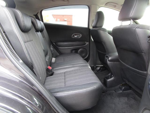 ヴェゼル ハイブリッドＸ・Ｌパッケージ　４ＷＤ　純正メモリーナビ地デジ　３段切替バックカメラ　ブルートゥース電話音楽　ＤＶＤ再生　ＳＤ録音再生　ステアスイッチ　衝突被害軽減ブレーキ　クルーズコントロール　スマートキー＆プッシュスタート（13枚目）