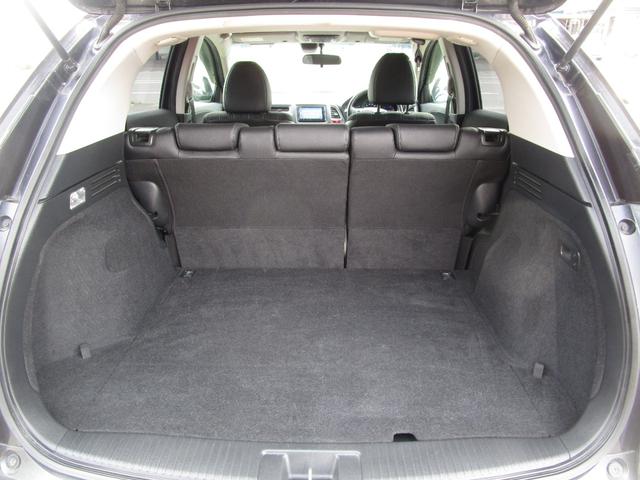 ヴェゼル ハイブリッドＸ・Ｌパッケージ　４ＷＤ　純正メモリーナビ地デジ　３段切替バックカメラ　ブルートゥース電話音楽　ＤＶＤ再生　ＳＤ録音再生　ステアスイッチ　衝突被害軽減ブレーキ　クルーズコントロール　スマートキー＆プッシュスタート（14枚目）