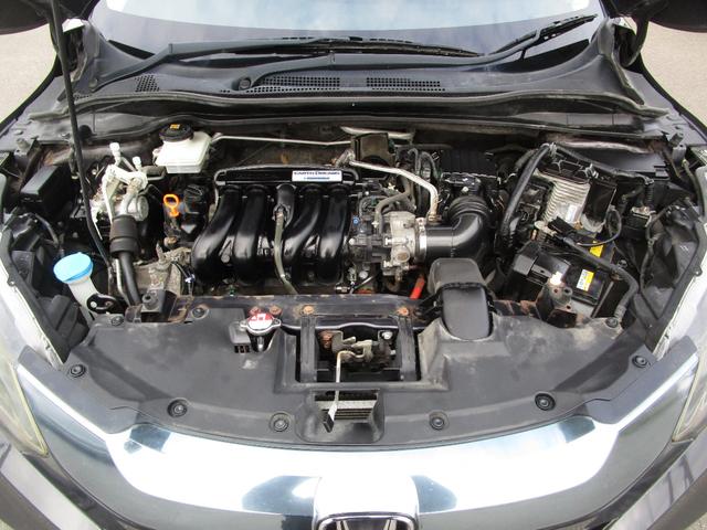 ヴェゼル ハイブリッドＸ・Ｌパッケージ　４ＷＤ　純正メモリーナビ地デジ　３段切替バックカメラ　ブルートゥース電話音楽　ＤＶＤ再生　ＳＤ録音再生　ステアスイッチ　衝突被害軽減ブレーキ　クルーズコントロール　スマートキー＆プッシュスタート（29枚目）