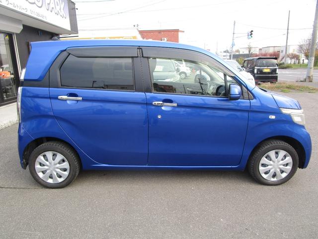 Ｎ－ＷＧＮ Ｇ・Ｌパッケージ　４ＷＤ　純正ＣＤ　ハンドルオーディオスイッチ　スマートキー　オートライト　前席シートヒーター　ミラーヒーター　シートリフター（4枚目）