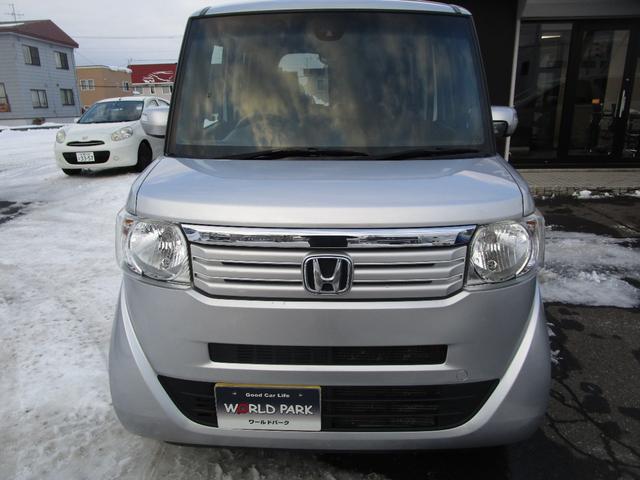 Ｎ－ＢＯＸ 　ＳＳパッケージ４ＷＤ　純正ギャザーズナビ　３段切替バックカメラ　ＳＤ再生　ブルートゥース音楽　シティブレーキ　前席シートヒーター　スマートキープッシュスタート（2枚目）