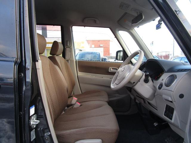 ルークス Ｅ　４ＷＤ　社外メモリーナビ地デジ　スマートキー　社外ドライブレコーダー　シートヒーター　社外１３インチＡＷ（9枚目）