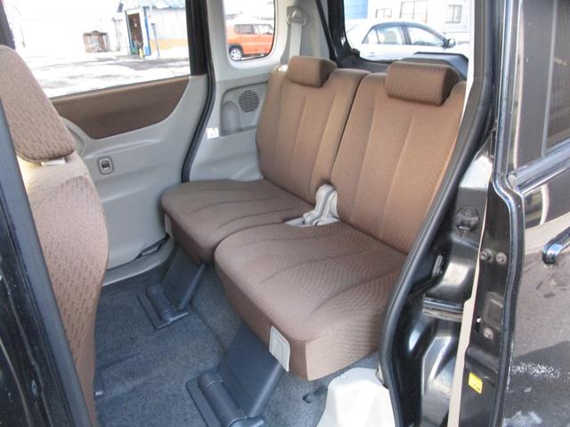 ルークス Ｅ　４ＷＤ　社外メモリーナビ地デジ　スマートキー　社外ドライブレコーダー　シートヒーター　社外１３インチＡＷ（12枚目）