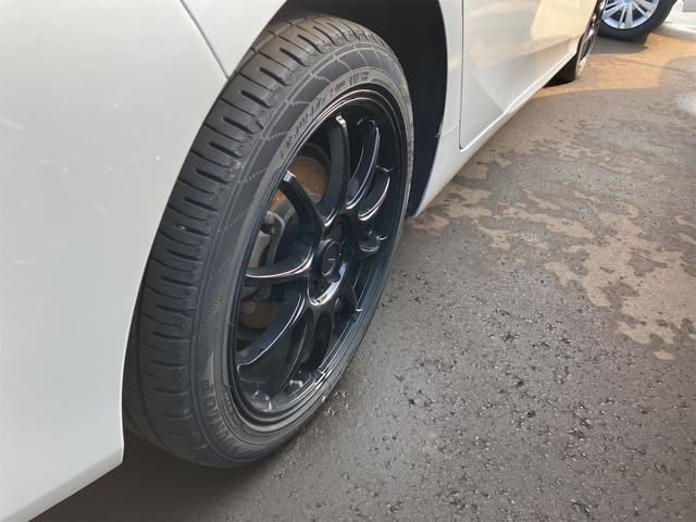 プリウス SセーフティプラスII 4WD ドライブレコーダー ETC クリアランスソナー レーンアシスト オートクルーズコントロール 衝突被害軽減システム バックカメラ ナビ アルミホイール オートマチックハイビーム オートライト(28枚目)