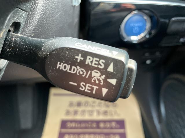 プリウス SセーフティプラスII 4WD ドライブレコーダー ETC クリアランスソナー レーンアシスト オートクルーズコントロール 衝突被害軽減システム バックカメラ ナビ アルミホイール オートマチックハイビーム オートライト(50枚目)