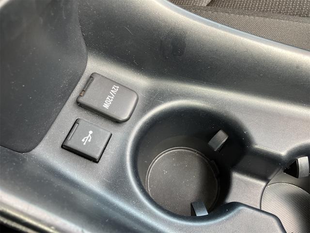 プリウス SセーフティプラスII 4WD ドライブレコーダー ETC クリアランスソナー レーンアシスト オートクルーズコントロール 衝突被害軽減システム バックカメラ ナビ アルミホイール オートマチックハイビーム オートライト(56枚目)