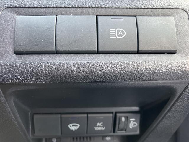 アクア X 4WD ETC バックカメラ ナビ オートクルーズコントロール レーンアシスト 衝突被害軽減システム オートマチックハイビーム オートライト LEDヘッドランプ スマートキー アイドリングストップ(7枚目)