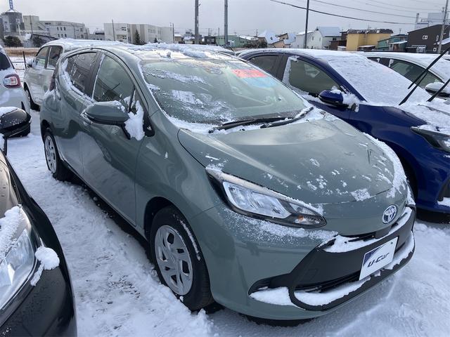 アクア X 4WD ETC バックカメラ ナビ オートクルーズコントロール レーンアシスト 衝突被害軽減システム オートマチックハイビーム オートライト LEDヘッドランプ スマートキー アイドリングストップ(13枚目)