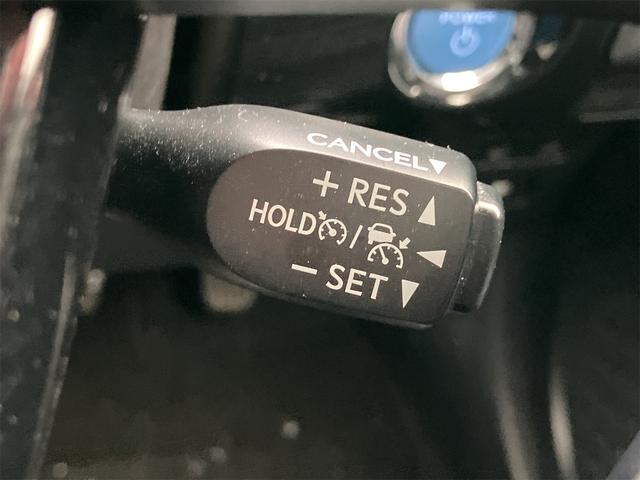 プリウス SセーフティプラスII 4WD ETC クリアランスソナー レーンアシスト オートクルーズコントロール 衝突被害軽減システム バックカメラ ナビ アルミホイール オートマチックハイビーム オートライト LEDヘッドランプ(10枚目)