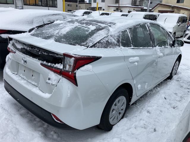 プリウス SセーフティプラスII 4WD ETC クリアランスソナー レーンアシスト オートクルーズコントロール 衝突被害軽減システム バックカメラ ナビ アルミホイール オートマチックハイビーム オートライト LEDヘッドランプ(14枚目)