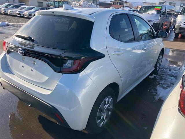 ヤリス G 4WD ETC ナビ クリアランスソナー オートクルーズコントロール レーンアシスト 衝突被害軽減システム オートマチックハイビーム オートライト スマートキー 電動格納ミラー CVT(14枚目)