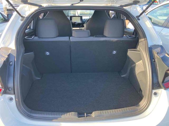 ヤリス G 4WD ETC ナビ クリアランスソナー オートクルーズコントロール レーンアシスト 衝突被害軽減システム オートマチックハイビーム オートライト スマートキー 電動格納ミラー CVT(18枚目)