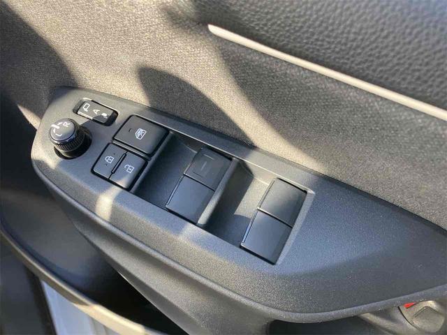 ヤリス G 4WD ETC ナビ クリアランスソナー オートクルーズコントロール レーンアシスト 衝突被害軽減システム オートマチックハイビーム オートライト スマートキー 電動格納ミラー CVT(29枚目)